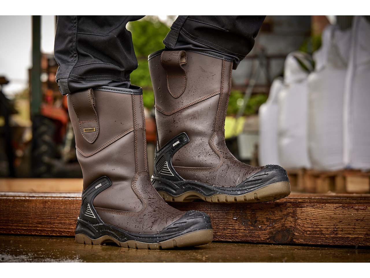 Dewalt waterproof shop rigger boots