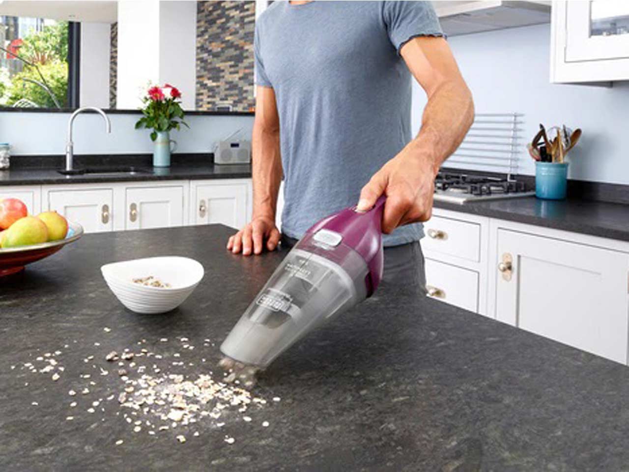 Black Decker NVC115W GB 3.6v 1.5Ah Dustbuster Hand Vacuum