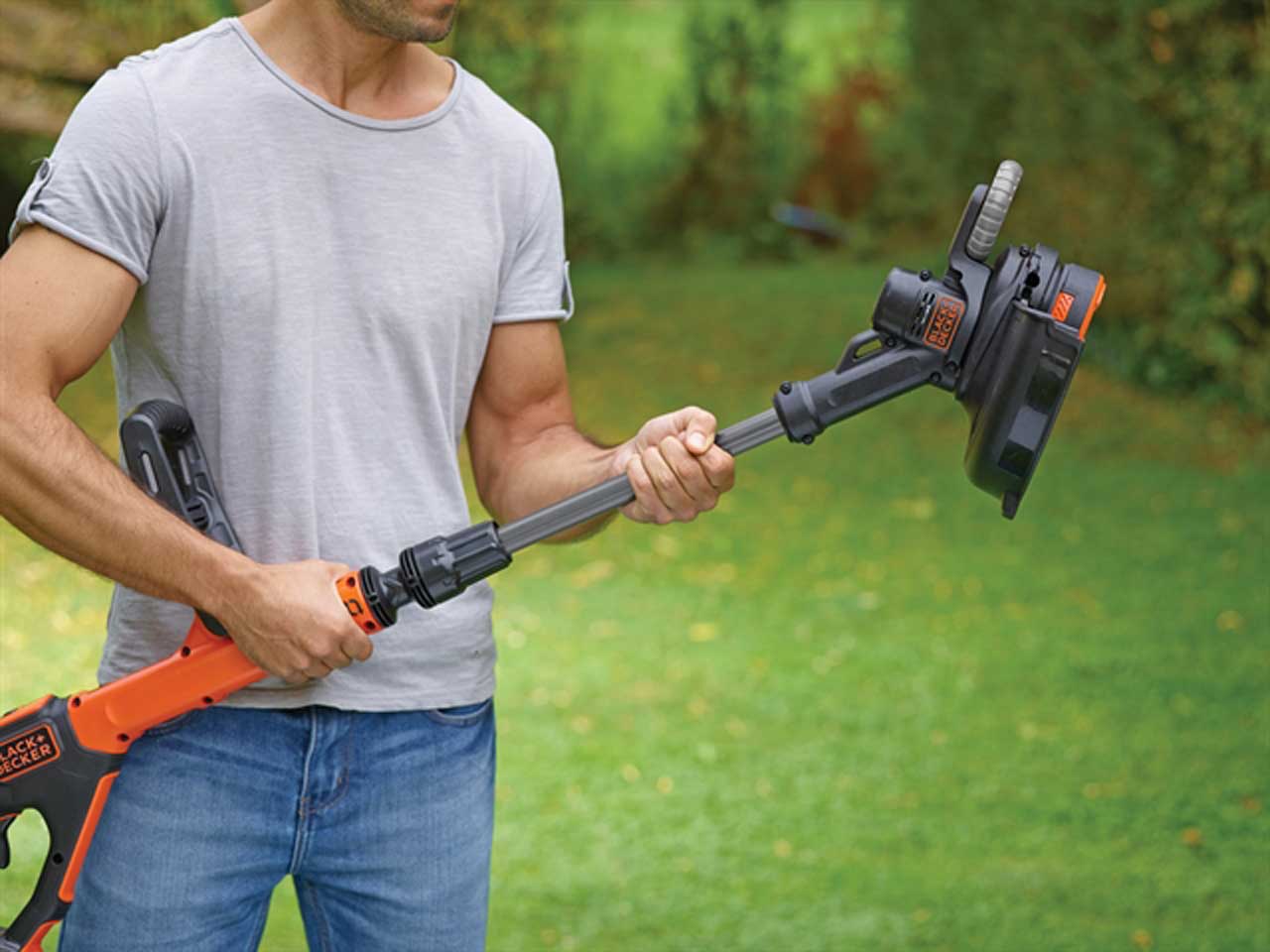 Black Decker STC1820PC 18v Li Lion String Strimmer 1 x 2.0Ah