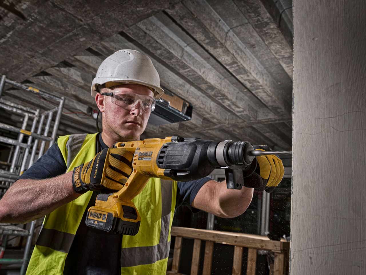 Dewalt 20v deals sds hammer drill