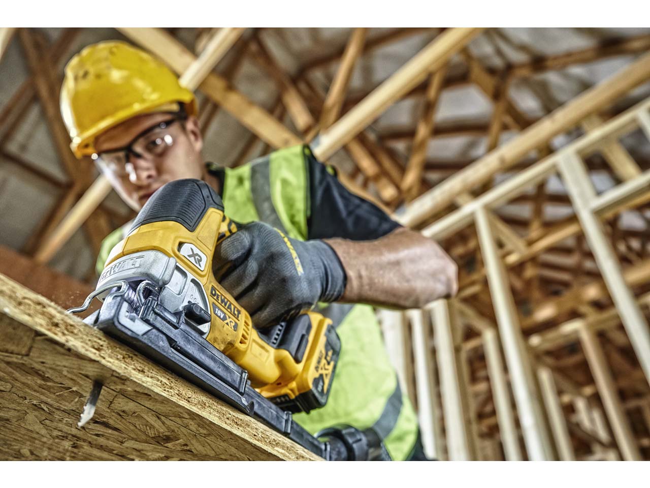 Dewalt dcs335b online jigsaw