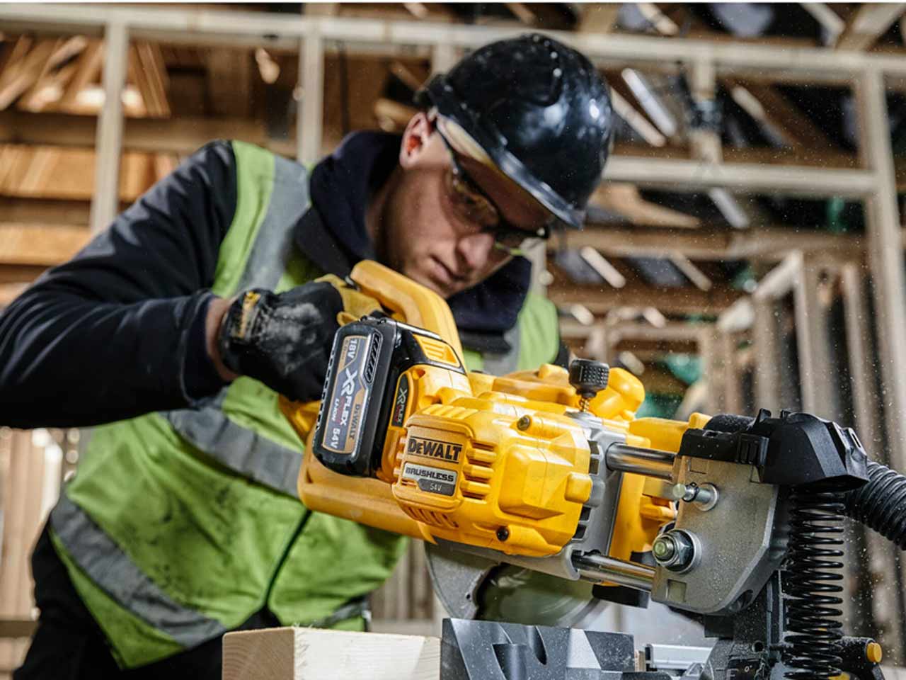 Dewalt deals 54v chainsaw