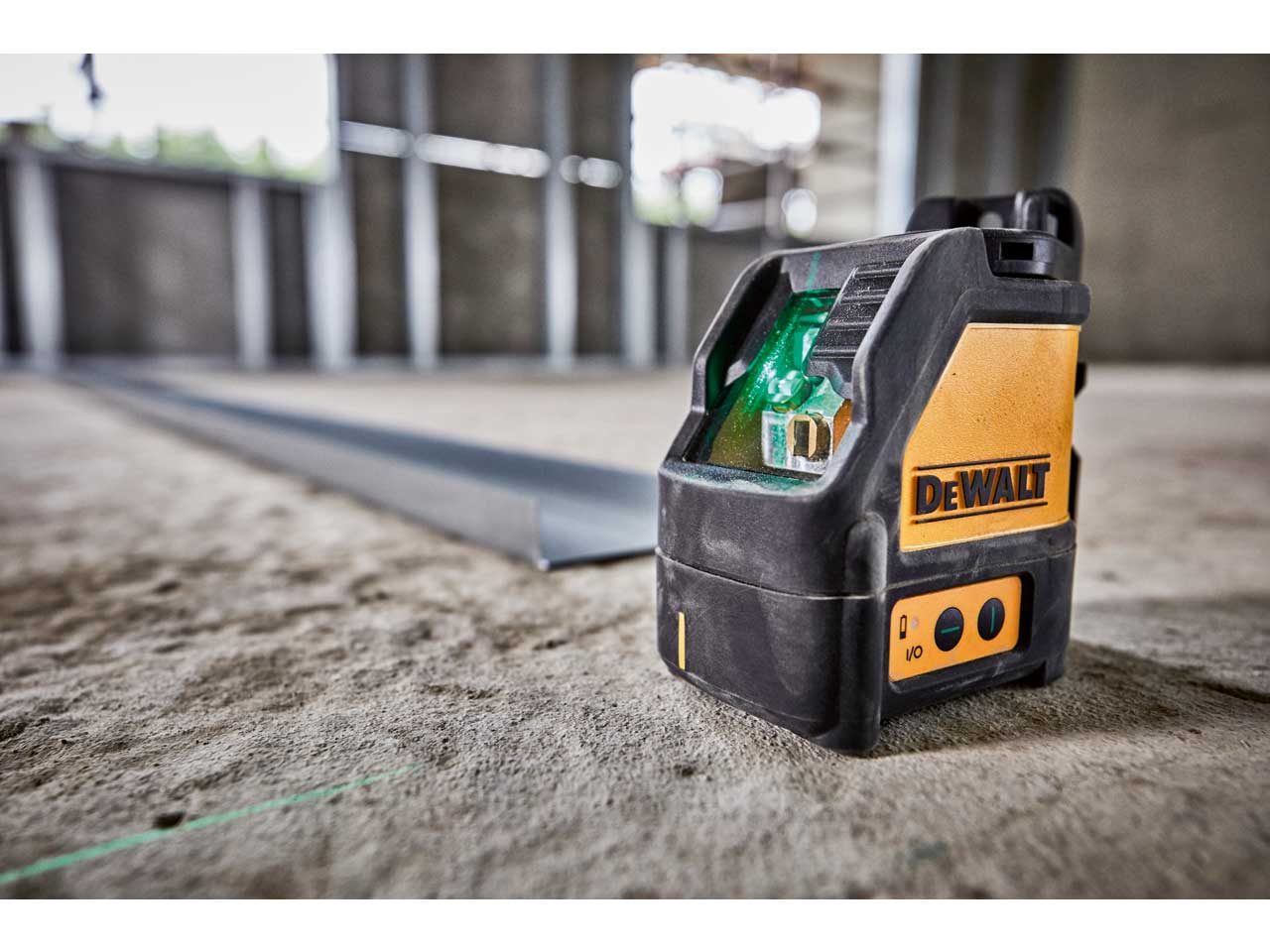 Laser deals dewalt dw088cg