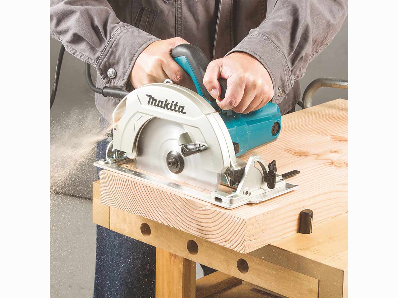 Makita hs7601j 1200w 190mm on sale circular saw 240v