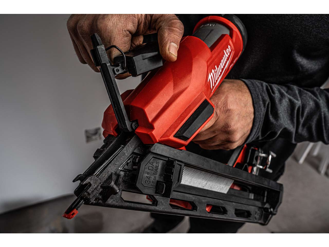 Milwaukee cordless on sale finish nailer