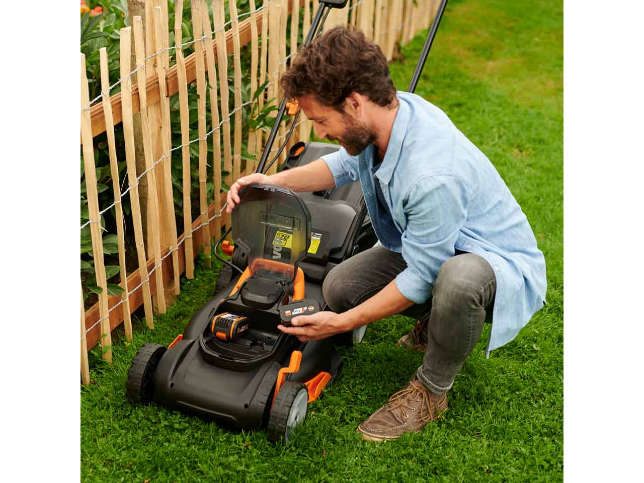 Worx Worx WG779E.2 40V 2x2Ah 340mm Push Lawn Mower Kit ffx